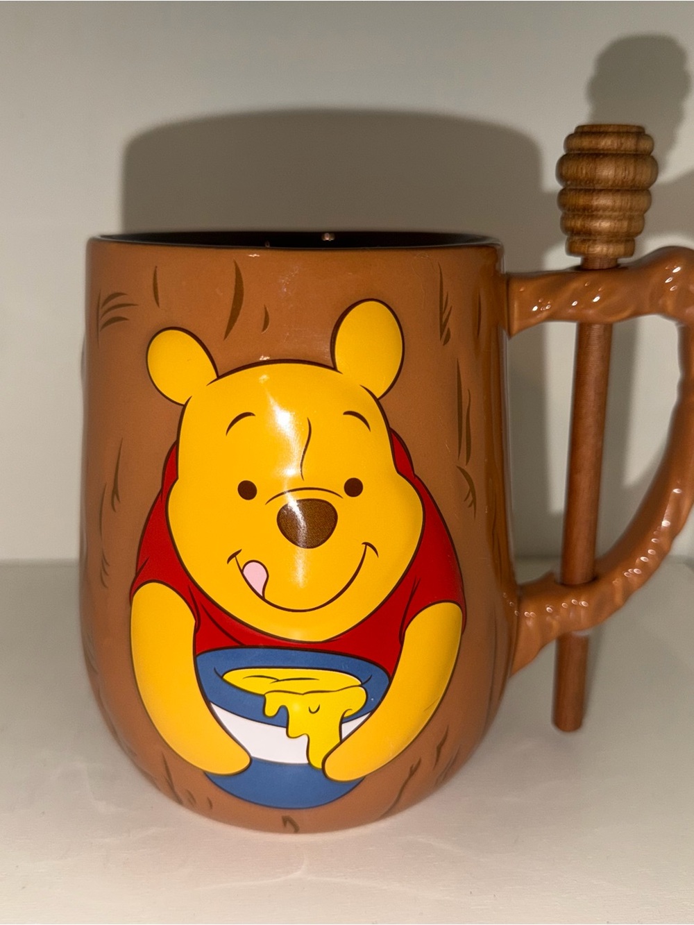 Disney Parks Exclusive Winnie the Pooh Ceramic Honey Mug w/ Honey Dipper NWT